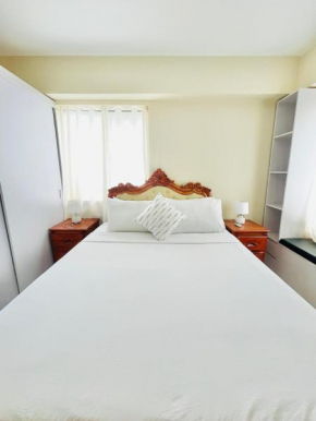 C3 Elegant 2BR Condo with Pool View